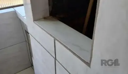 Apartamento com 2 quartos à venda na Rua Carmelita Grippi, Rubem Berta, Porto Alegre, 60 m2 por R$ 137.000