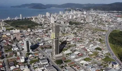 Apartamento em 100x em Porto belo