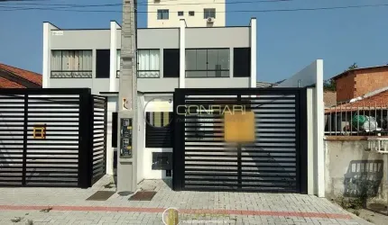 Sobrado 02 Dormitórios e 02 Vagas em Porto Belo!