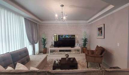 Apartamento mobiliado com 3 Suítes na Meia Praia
