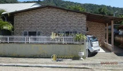 CASA MOBILIADA NO MORRETES