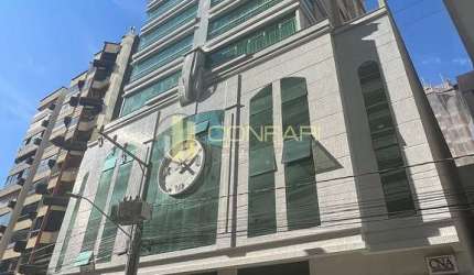 Apartamento 3 suítes com 5 vagas privativas