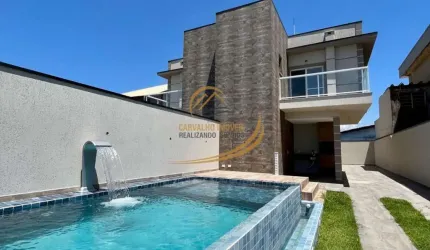 LINDÍSSIMA CASA SOBREPOSTA SUPERIOR FRENTE MAR COM PISCINA E CHURRASQUEIRA EM ITANHAÉM!!