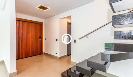 Casa para Venda - 302m², 3 dormitórios, sendo 1 suites, 4 vagas - Vila Mariana