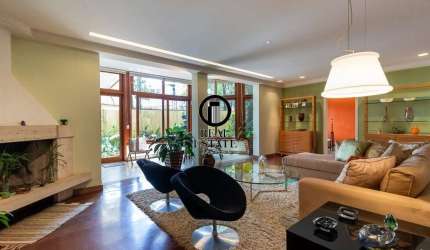 Casa para Venda - 440m², 4 dormitórios, sendo 3 suites, 4 vagas - Jardim Prudência