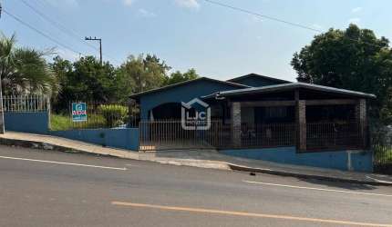 Casa de esquina com terreno amplo, Jardim Alvorada, Sao Carlos - SC