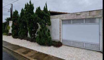 Linda casa 4 dormitórios com piscina no balneário Flórida - Praia Grande- SP