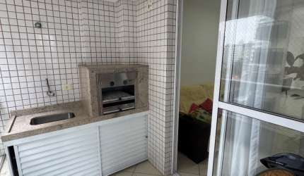 Lindo apartamento 2 dormitórios com sacada gourmet no centro da Vila Caiçara-Praia Grande