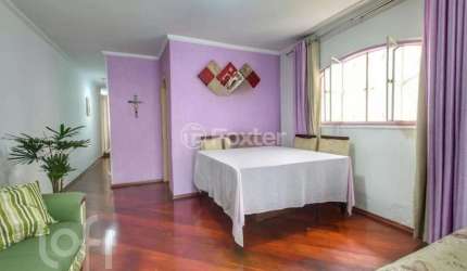Casa com 4 quartos à venda na Rua Maria Celina, 97, Vila Firmiano Pinto, São Paulo, 200 m2 por R$ 840.000