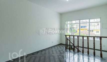 Casa com 3 quartos à venda na Rua Icatuaçu, 195, Vila Bancária Munhoz, São Paulo, 250 m2 por R$ 600.000