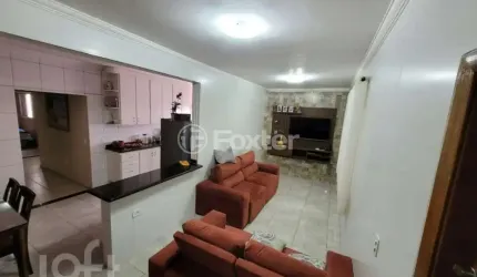 Casa com 3 quartos à venda na Rua Silvia Scarpelli, 145, Parque São Vicente, Mauá, 150 m2 por R$ 525.000