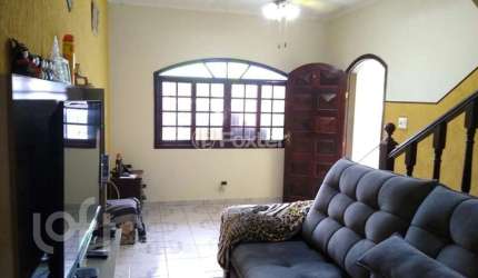 Casa com 3 quartos à venda na Rua Vicente Agnello, 230, Jardim Santa Lídia, Mauá, 200 m2 por R$ 800.000
