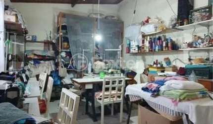 Casa com 5 quartos à venda na Avenida Dona Amália Golin Pagnoncelli, 388, Jardim Rosa de Franca, Guarulhos, 390 m2 por R$ 660.000