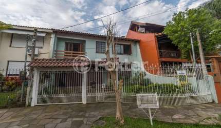 Casa com 4 quartos à venda na Rua Doutor Francisco da Cunha Corrêa, 16, Ipanema, Porto Alegre, 242 m2 por R$ 608.000