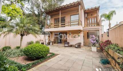 Casa com 6 quartos à venda na Rua Sargento Nicolau Dias de Farias, 429, Tristeza, Porto Alegre, 374 m2 por R$ 1.415.500