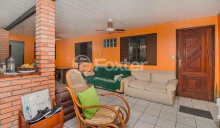 Casa com 4 quartos à venda na Rua Martim Minaberry, 206, Partenon, Porto Alegre, 180 m2 por R$ 639.000
