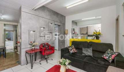 Casa com 3 quartos à venda na Rua Conselheiro Travassos, 533, Floresta, Porto Alegre, 70 m2 por R$ 760.000