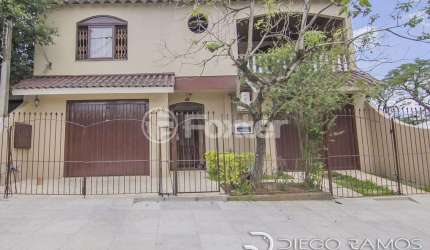 Casa com 5 quartos à venda na Rua Ernestina Amaro Torelly, 380, Jardim Carvalho, Porto Alegre, 340 m2 por R$ 560.000