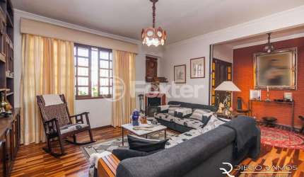 Casa com 3 quartos à venda na Rua Monte Alverne, 56, Chácara das Pedras, Porto Alegre, 171 m2 por R$ 850.000