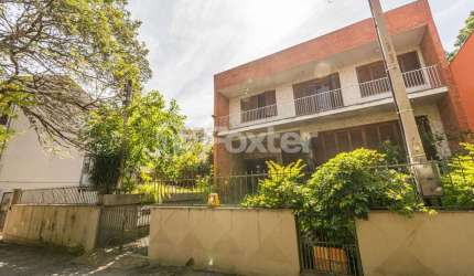 Casa com 4 quartos à venda na Rua Felicíssimo de Azevedo, 64/76, Auxiliadora, Porto Alegre, 484 m2 por R$ 3.159.000