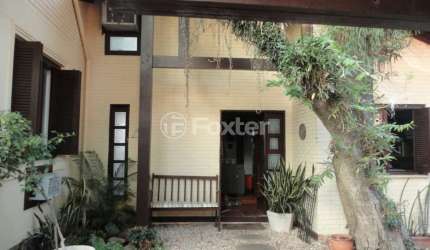 Casa com 4 quartos à venda na Rua Doutor Barcelos, 1157, Tristeza, Porto Alegre, 500 m2 por R$ 1.500.000
