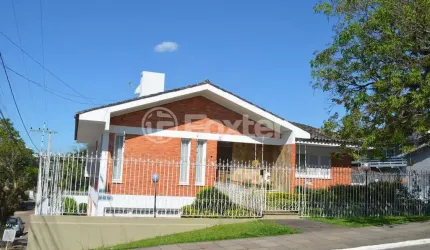 Casa com 4 quartos à venda na Rua Açores, 377, Tarumã, Viamão, 422 m2 por R$ 1.600.000