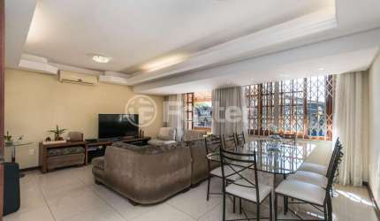 Casa com 3 quartos à venda na Rua Doutor João Simplício Alves de Carvalho, 164, Vila Ipiranga, Porto Alegre, 385 m2 por R$ 1.250.000