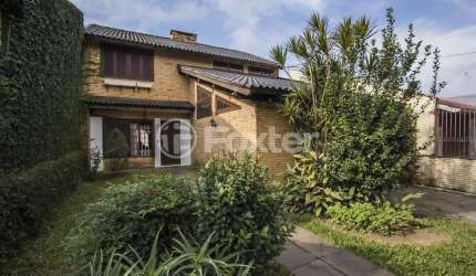 Casa com 3 quartos à venda na Rua Victor Silva, 136, Camaquã, Porto Alegre, 230 m2 por R$ 848.000