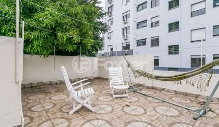 Casa com 4 quartos à venda na Rua Felipe de Oliveira, 999, Petrópolis, Porto Alegre, 450 m2 por R$ 2.000.000