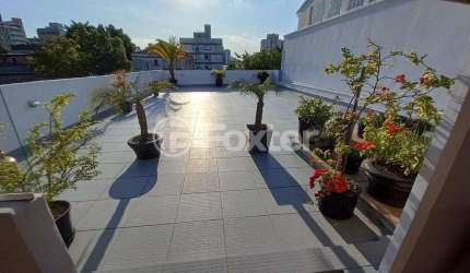 Casa comercial com 2 salas à venda na Rua Gonçalves Ledo, 233, Partenon, Porto Alegre, 245 m2 por R$ 902.500
