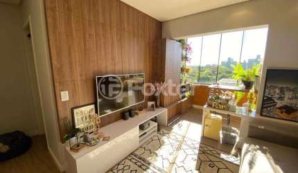 Apartamento com 2 quartos à venda na Rua Santa Flora, 1268, Nonoai, Porto Alegre, 64 m2 por R$ 450.000