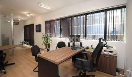 Sala comercial com 1 sala à venda na Rua Felicíssimo de Azevedo, 1020, Auxiliadora, Porto Alegre, 34 m2 por R$ 265.000