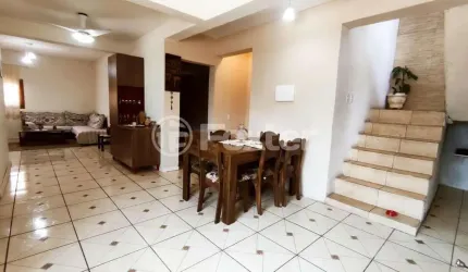 Casa com 3 quartos à venda na Rua dos Sabiás, 152, Igara, Canoas, 162 m2 por R$ 600.000