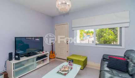 Casa com 3 quartos à venda na Rua Costa Lima, 168, Nonoai, Porto Alegre, 133 m2 por R$ 799.000