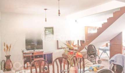Casa com 3 quartos à venda na Rua Umbú, 102, Passo da Areia, Porto Alegre, 362 m2 por R$ 1.399.000