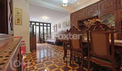 Casa com 3 quartos à venda na Rua Comendador Coruja, 359, Floresta, Porto Alegre, 370 m2 por R$ 1.655.000