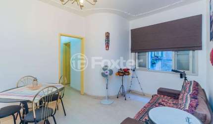 Apartamento com 3 quartos à venda na Avenida Cristóvão Colombo, 1591, Moinhos de Vento, Porto Alegre, 82 m2 por R$ 330.000