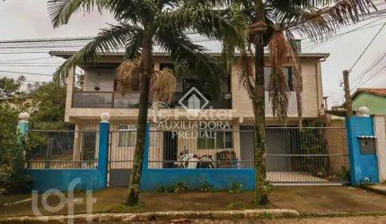 Casa com 3 quartos à venda na Travessa Niterói, 40, Parque Ipiranga, Gravataí, 206 m2 por R$ 530.000