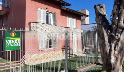 Casa com 3 quartos à venda na Rua Roraima, 345, Igara, Canoas, 270 m2 por R$ 950.000