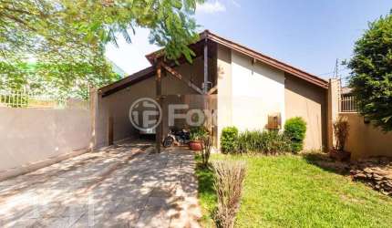 Casa com 3 quartos à venda na Rua Mem de Sá, 529, Nossa Senhora das Graças, Canoas, 204 m2 por R$ 874.000