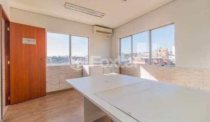 Sala comercial com 2 salas à venda na Avenida Assis Brasil, 418, Santa Maria Goretti, Porto Alegre, 34 m2 por R$ 142.000