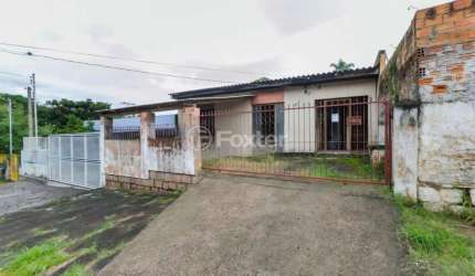 Casa com 3 quartos à venda na Avenida Cruz Alta, 97, Nonoai, Porto Alegre, 65 m2 por R$ 179.000
