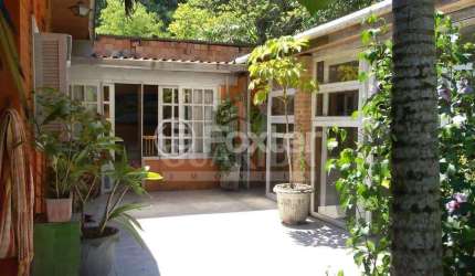 Casa com 1 quarto à venda na Rua Reinaldo Muller, 837, Ponta Grossa, Porto Alegre, 120 m2 por R$ 250.000