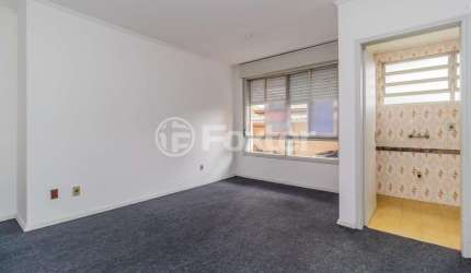 Apartamento com 1 quarto à venda na Rua Barão de Itaqui, 355, Jardim São Pedro, Porto Alegre, 27 m2 por R$ 110.000