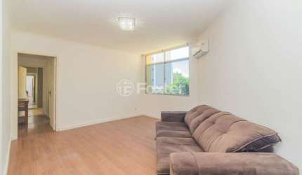 Apartamento com 2 quartos à venda na Avenida Wenceslau Escobar, 1086, Tristeza, Porto Alegre, 63 m2 por R$ 300.000