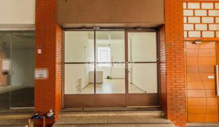 Sala comercial à venda na Avenida Benjamin Constant, 19, São João, Porto Alegre, 50 m2 por R$ 250.000