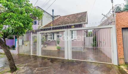 Casa com 4 quartos à venda na Rua Candiota, 80, Passo da Areia, Porto Alegre, 161 m2 por R$ 680.000