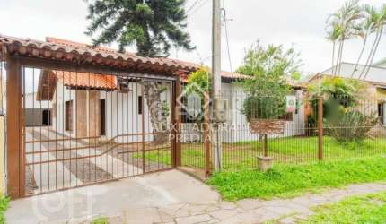 Casa com 4 quartos à venda na Avenida Guarujá, 199, Guarujá, Porto Alegre, 226 m2 por R$ 579.990