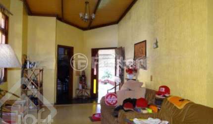 Casa com 3 quartos à venda na Rua Tobias Barreto, 480, Partenon, Porto Alegre, 230 m2 por R$ 550.000