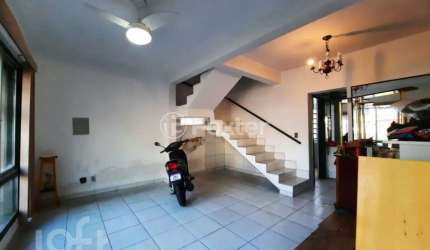 Casa com 3 quartos à venda na Rua Surupá, 92, Jardim Botânico, Porto Alegre, 130 m2 por R$ 950.000